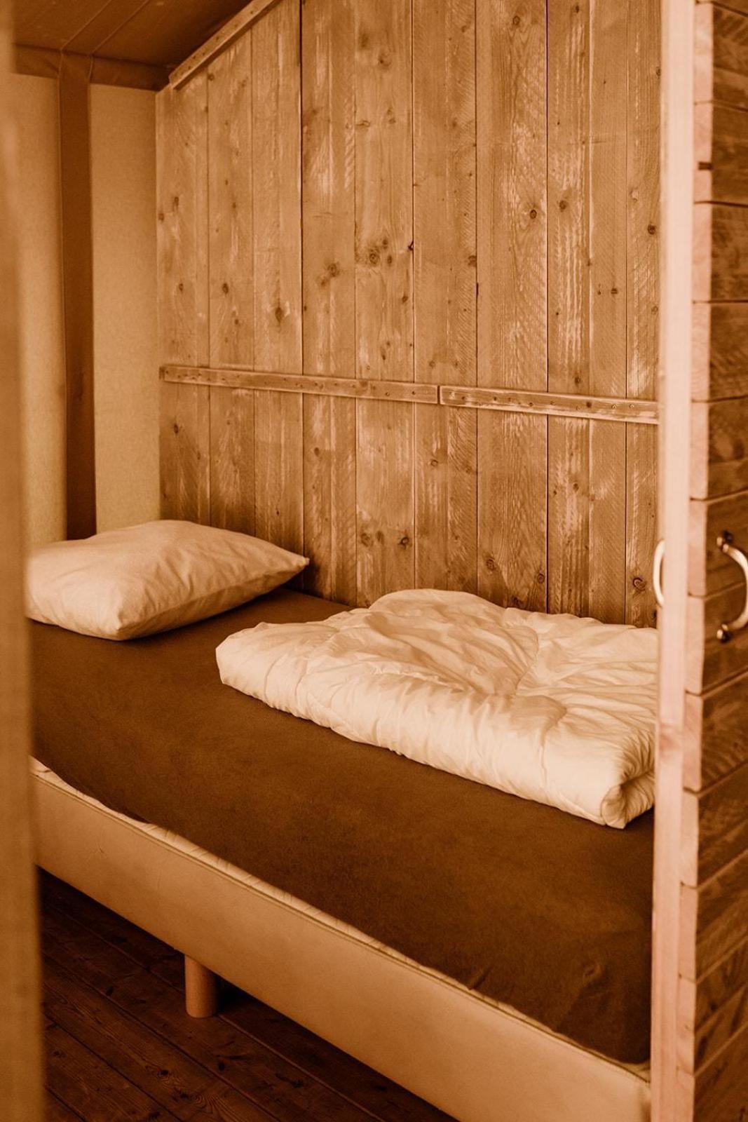 Luxe Glamping Tent Bant Zimmer foto